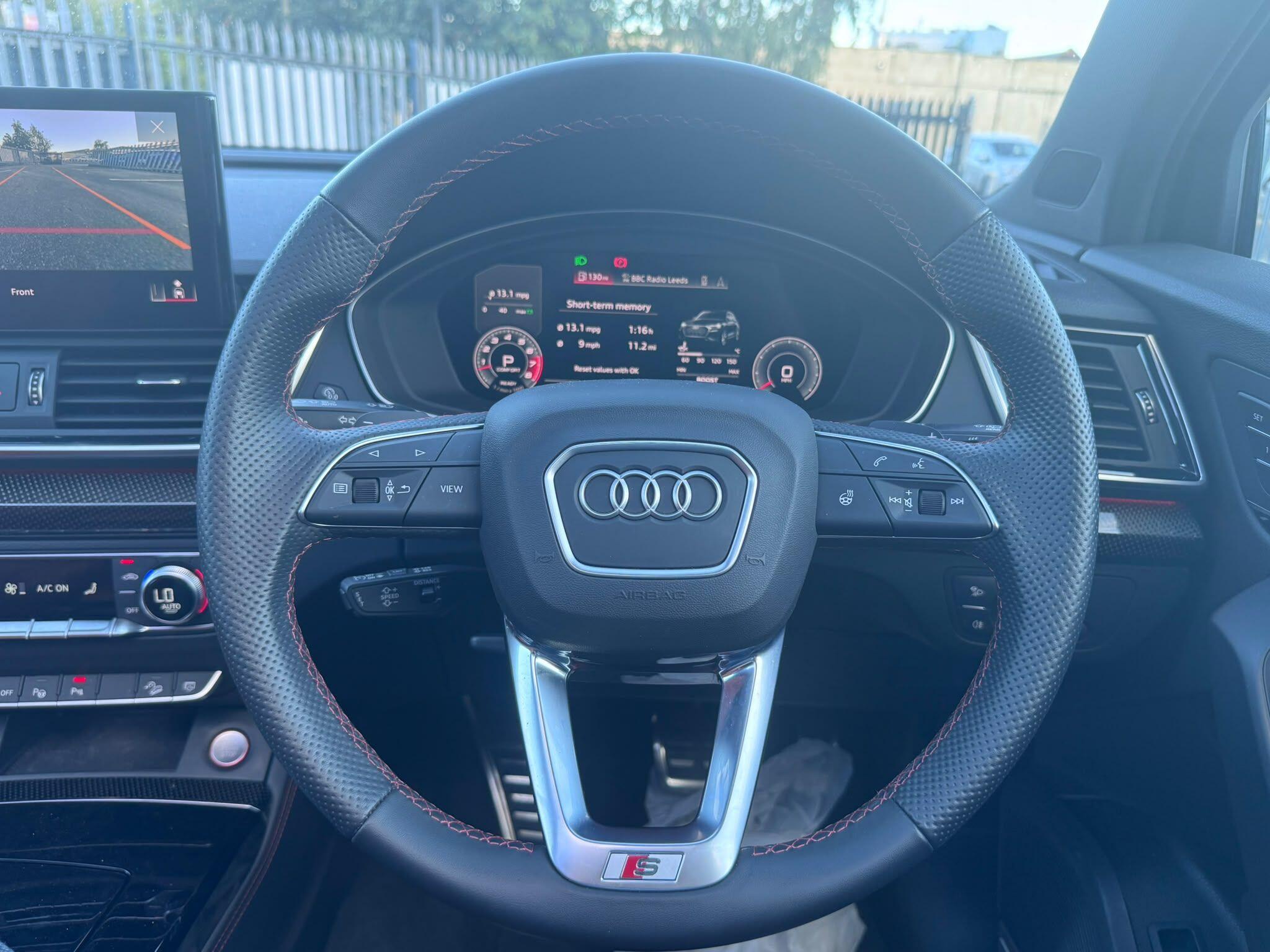 Audi SQ5 view 43