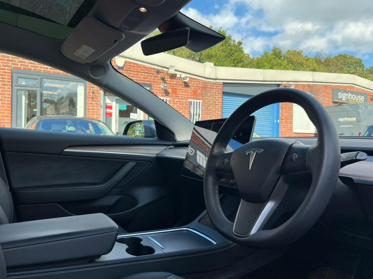 Tesla Model 3 view 15