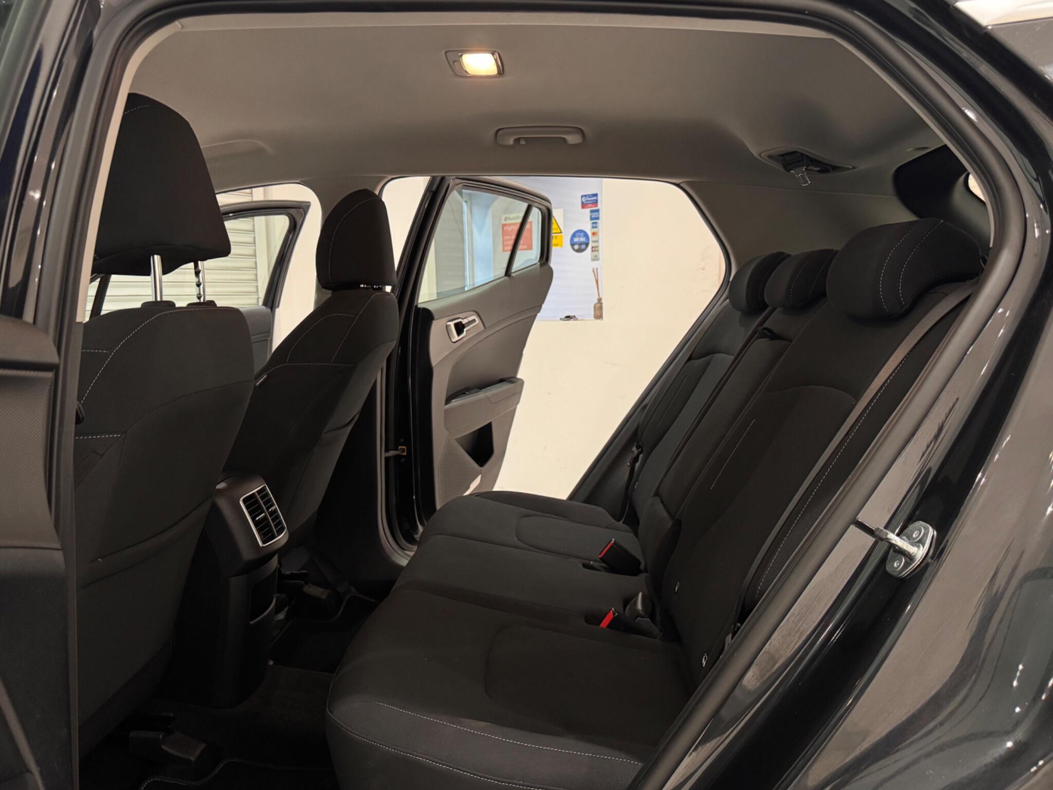 Kia Sportage view 10