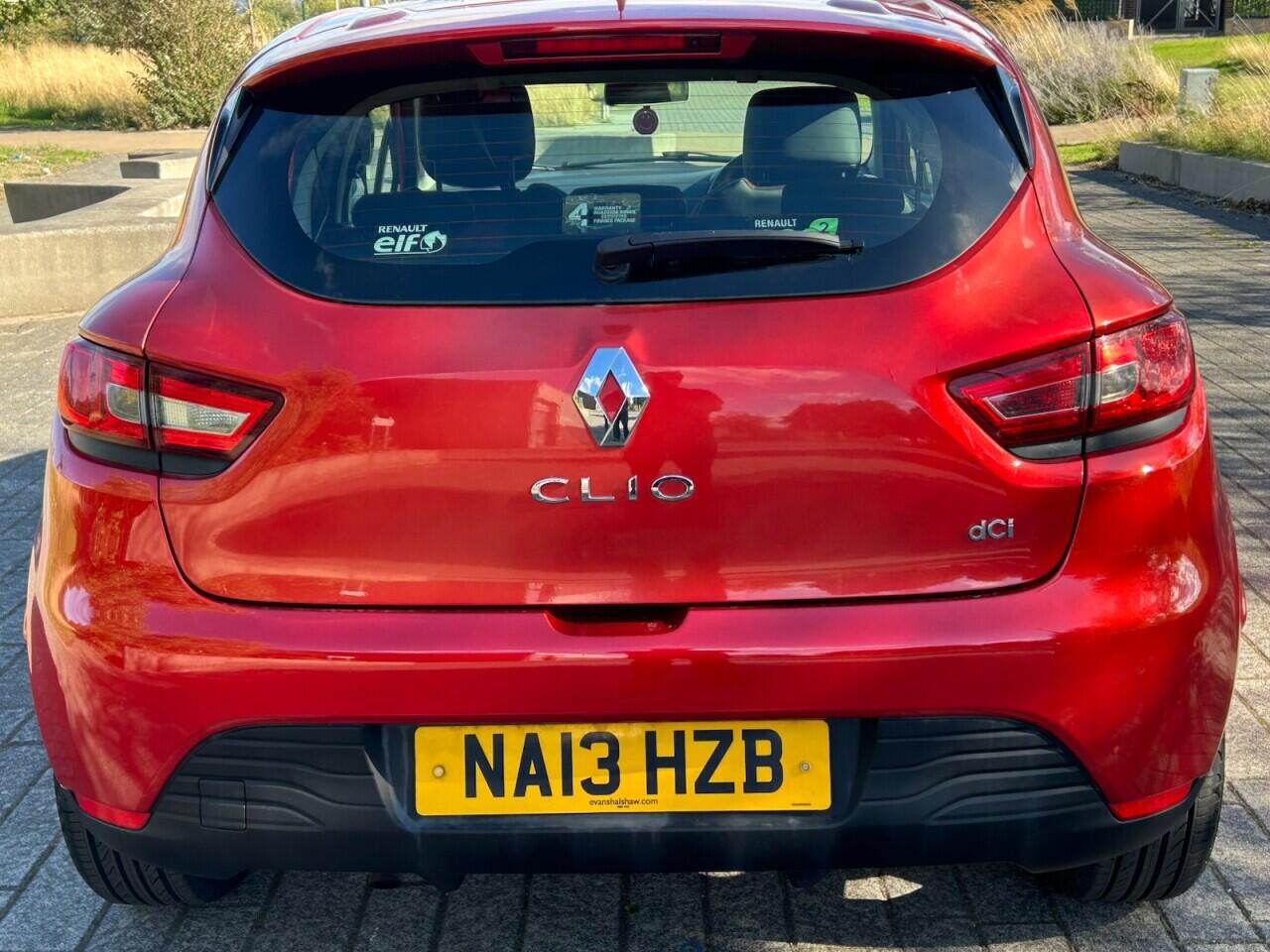 Renault Clio view 14