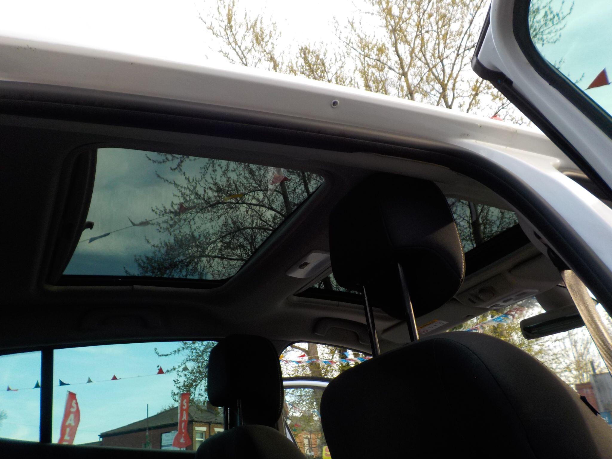 Renault Megane 1.5 dCi Limited Nav Euro 6 (s/s) 5dr