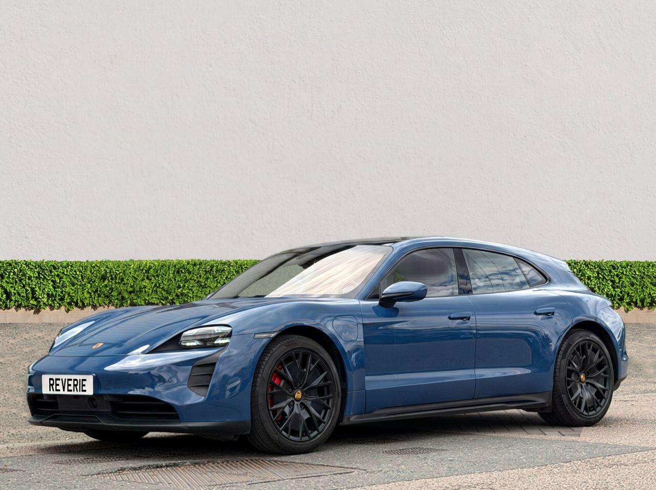Porsche Taycan view 4