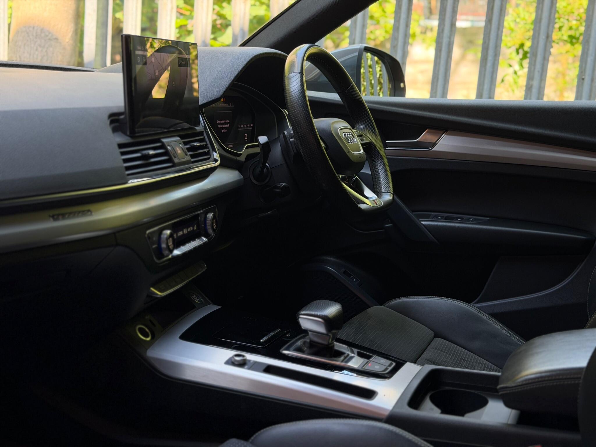 Audi Q5 view 20
