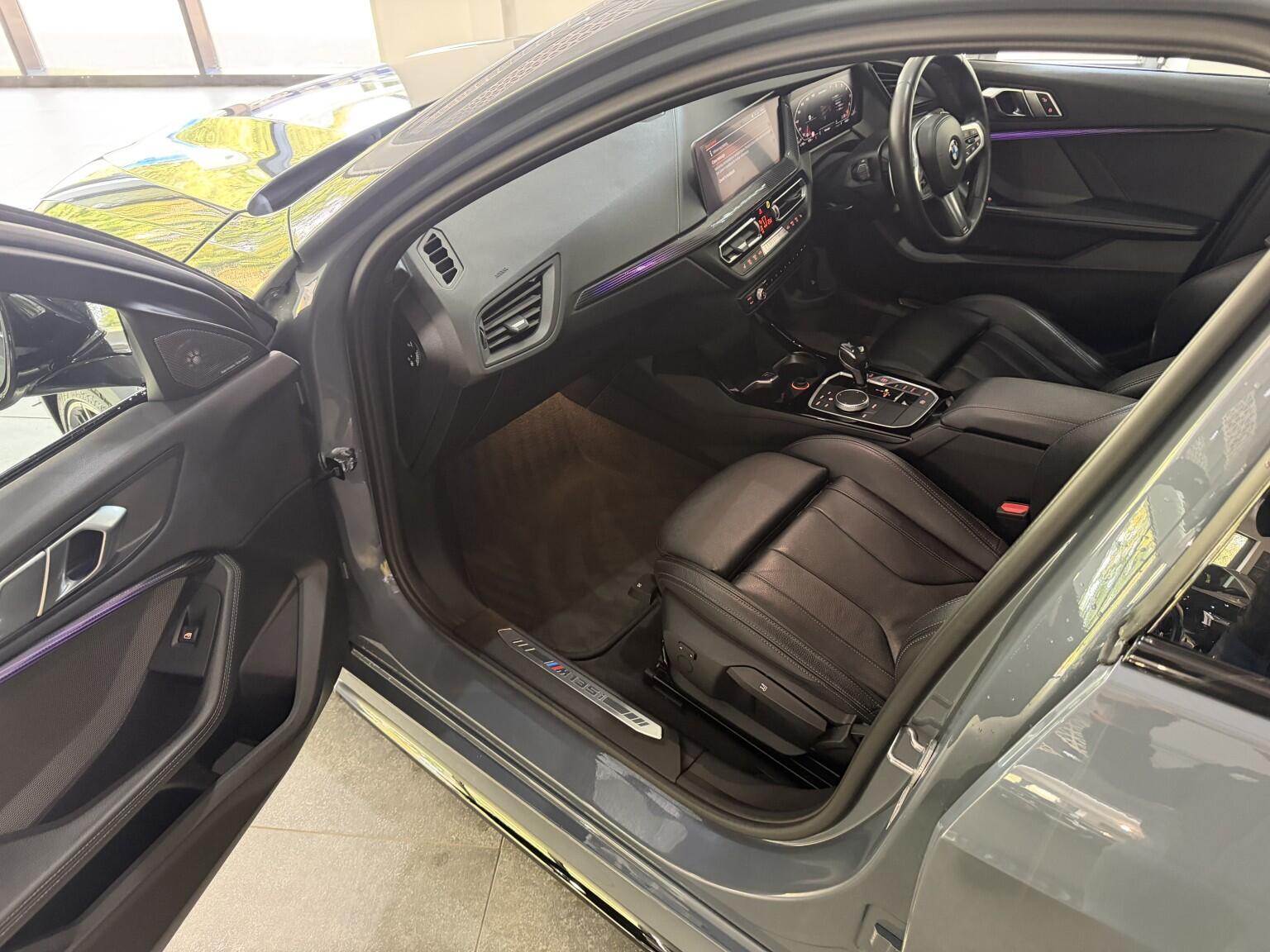 BMW 1 Series view 21