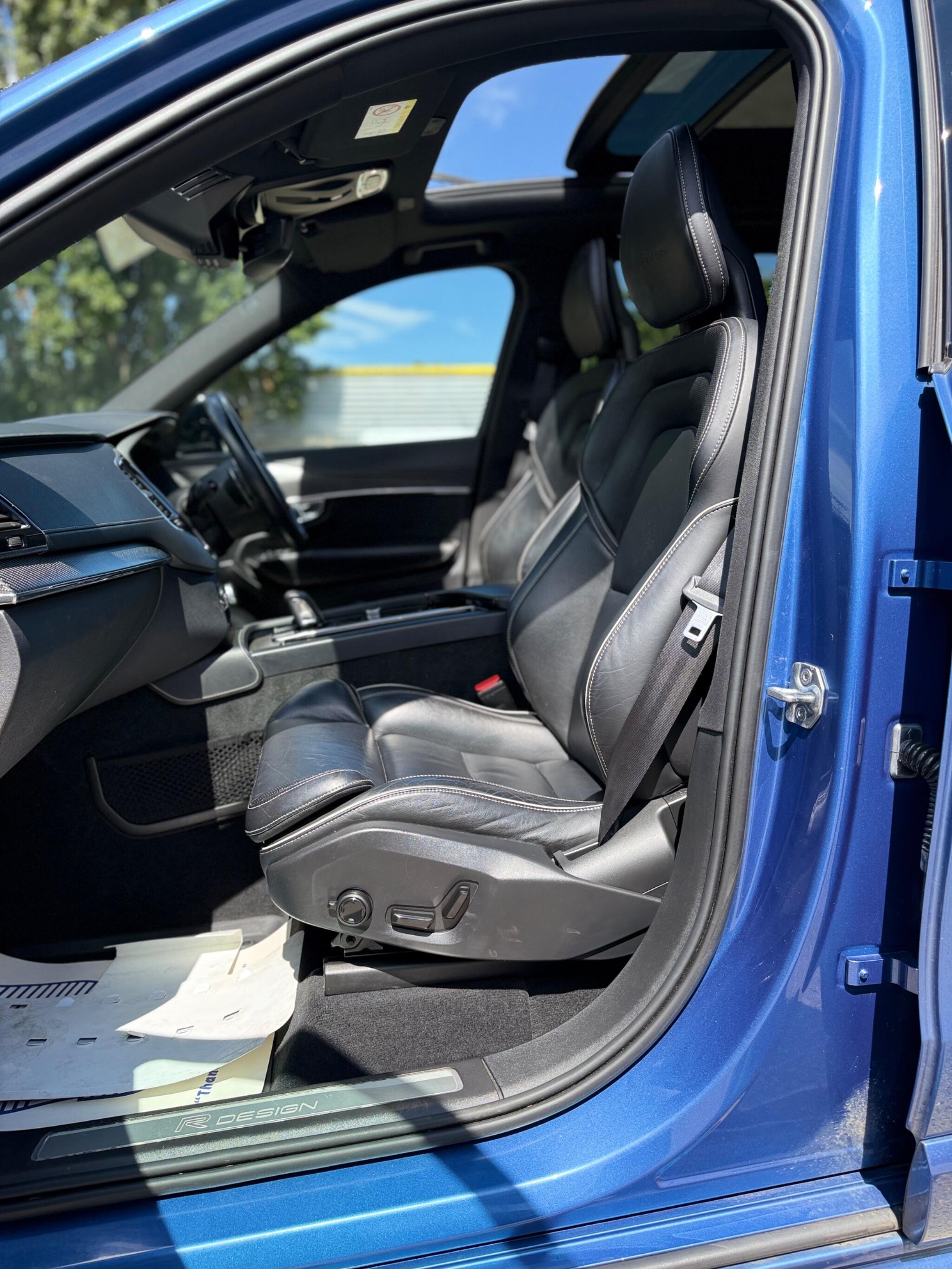 Volvo XC90 view 43