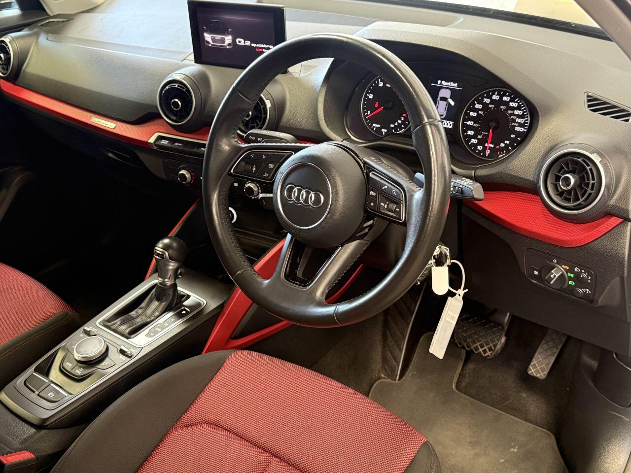 Audi Q2 view 30