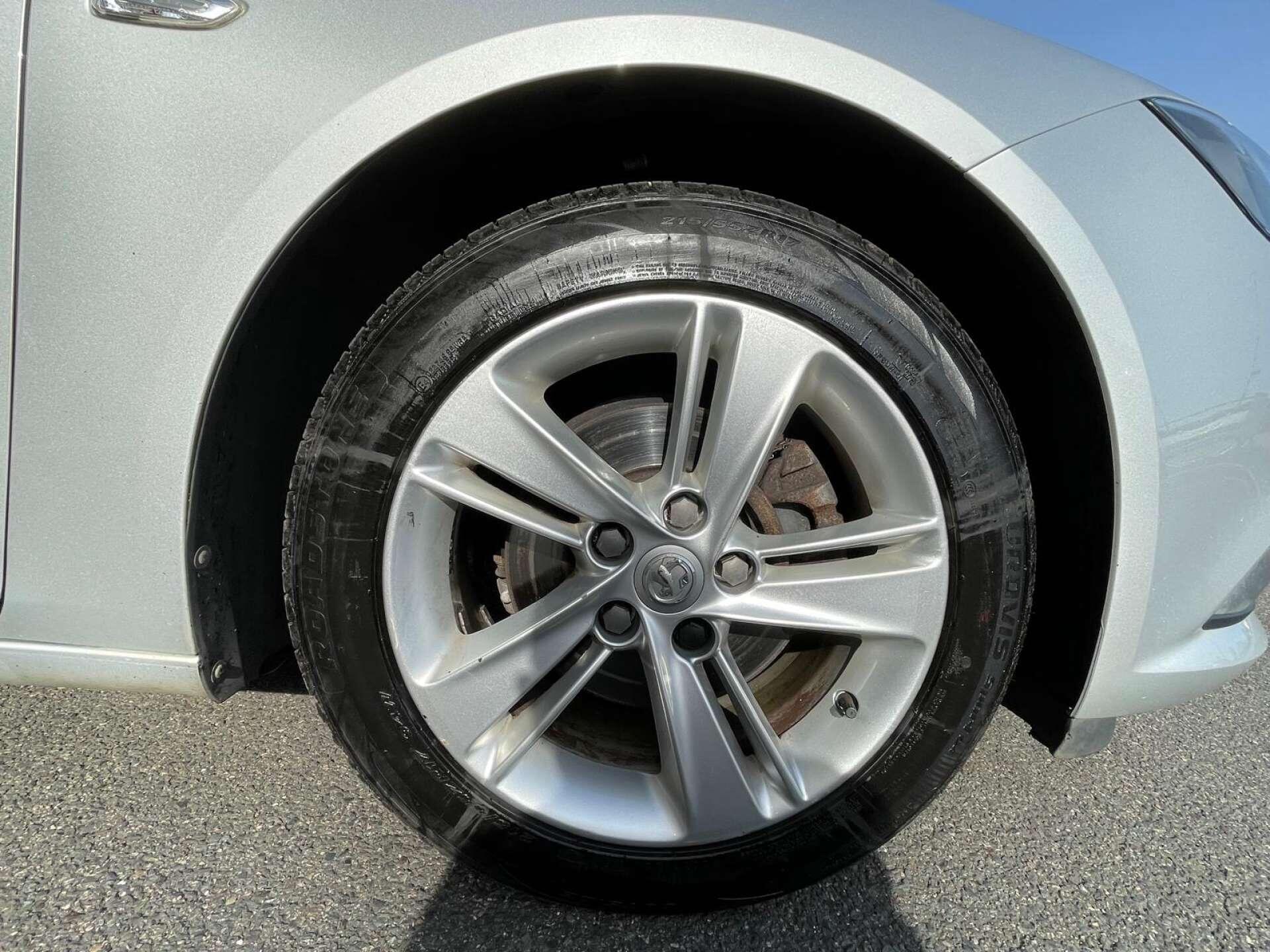 Vauxhall Insignia view 19