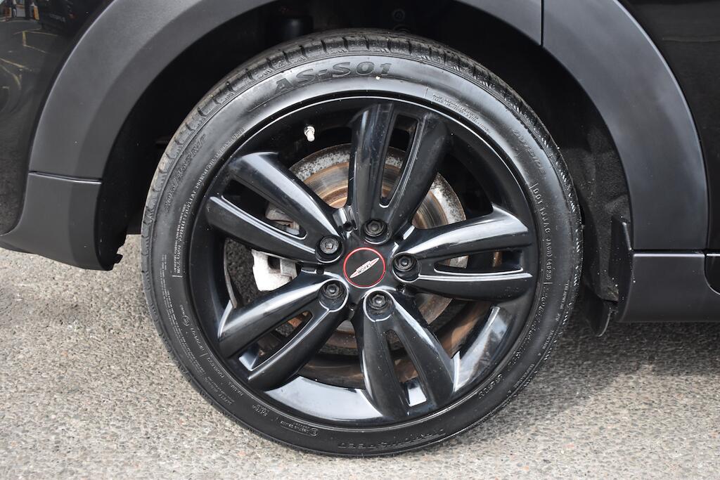 Mini Hatch view 62