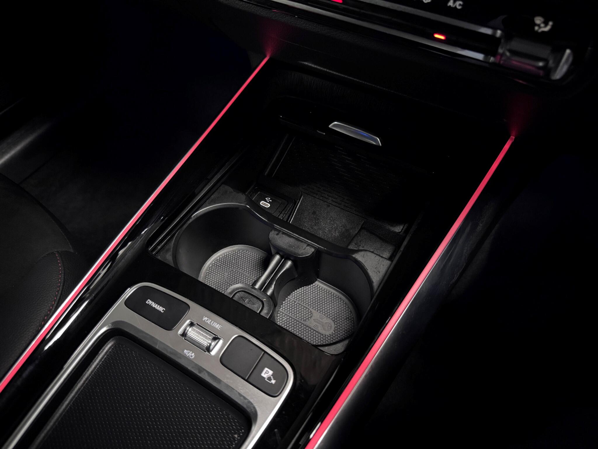 Mercedes-Benz Gla view 38
