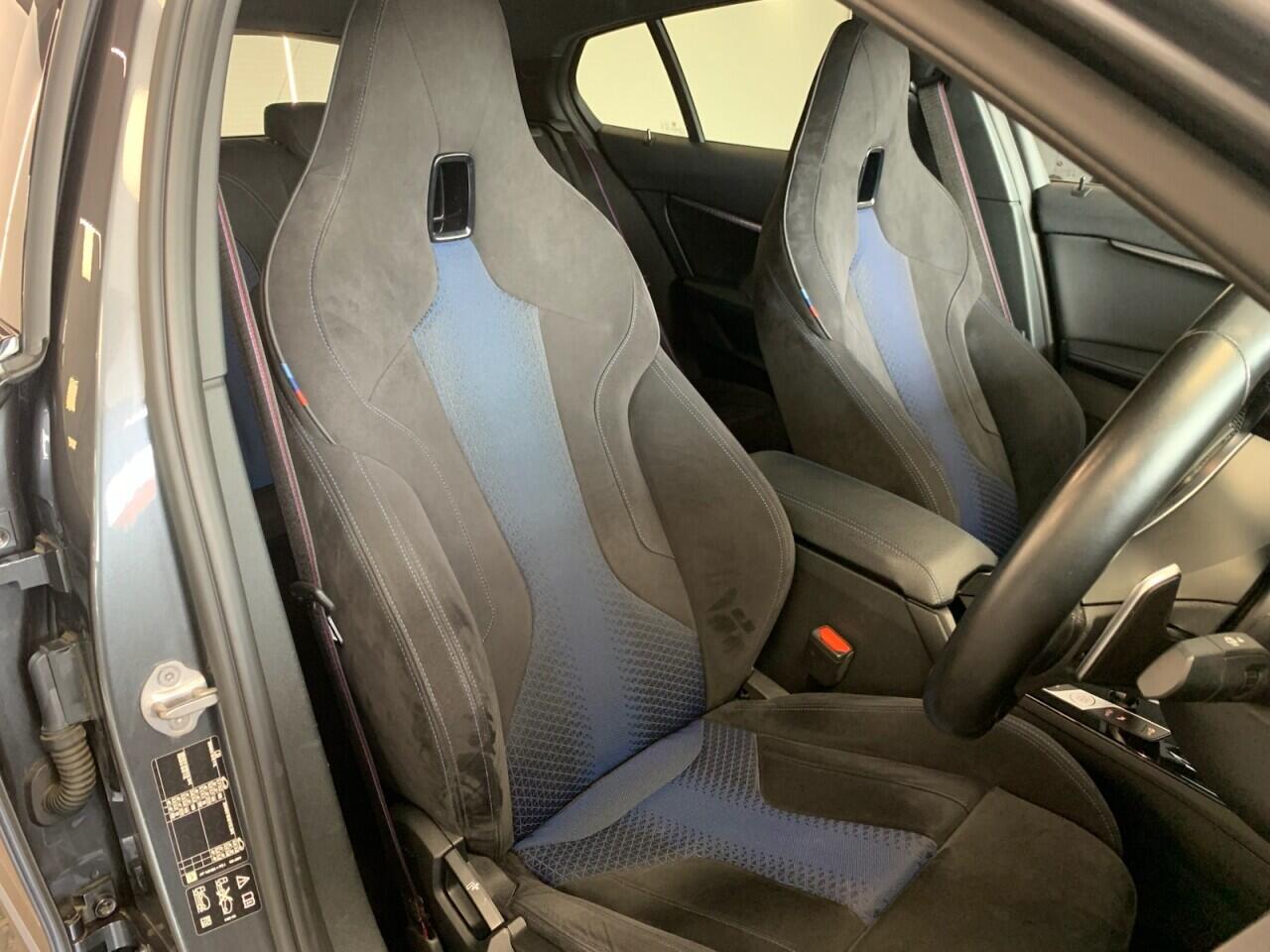 BMW 1 Series view 22