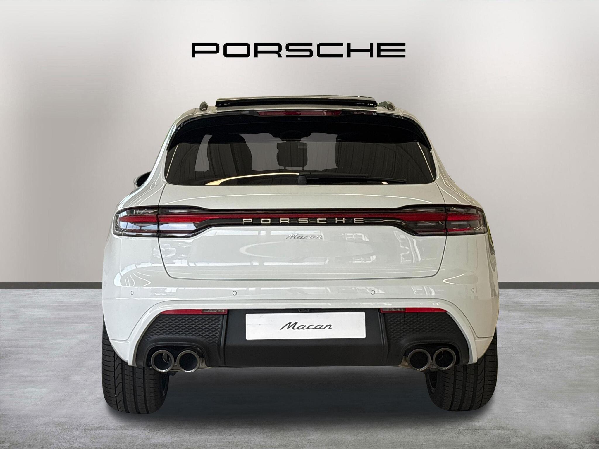Porsche Macan view 6