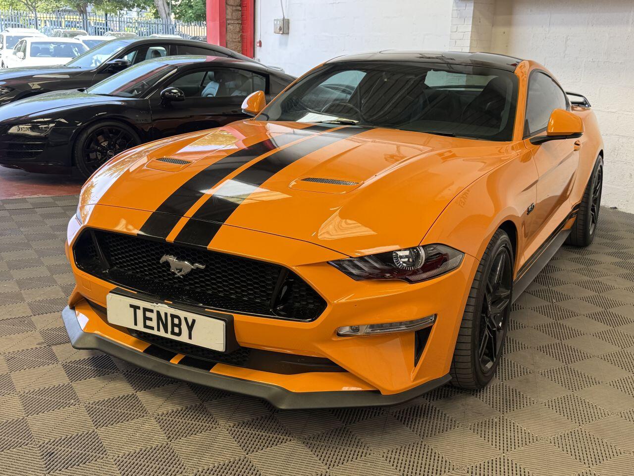 Ford Mustang view 5