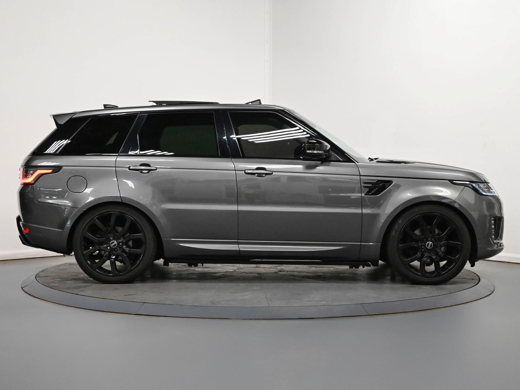 Land Rover Range Rover Sport view 26