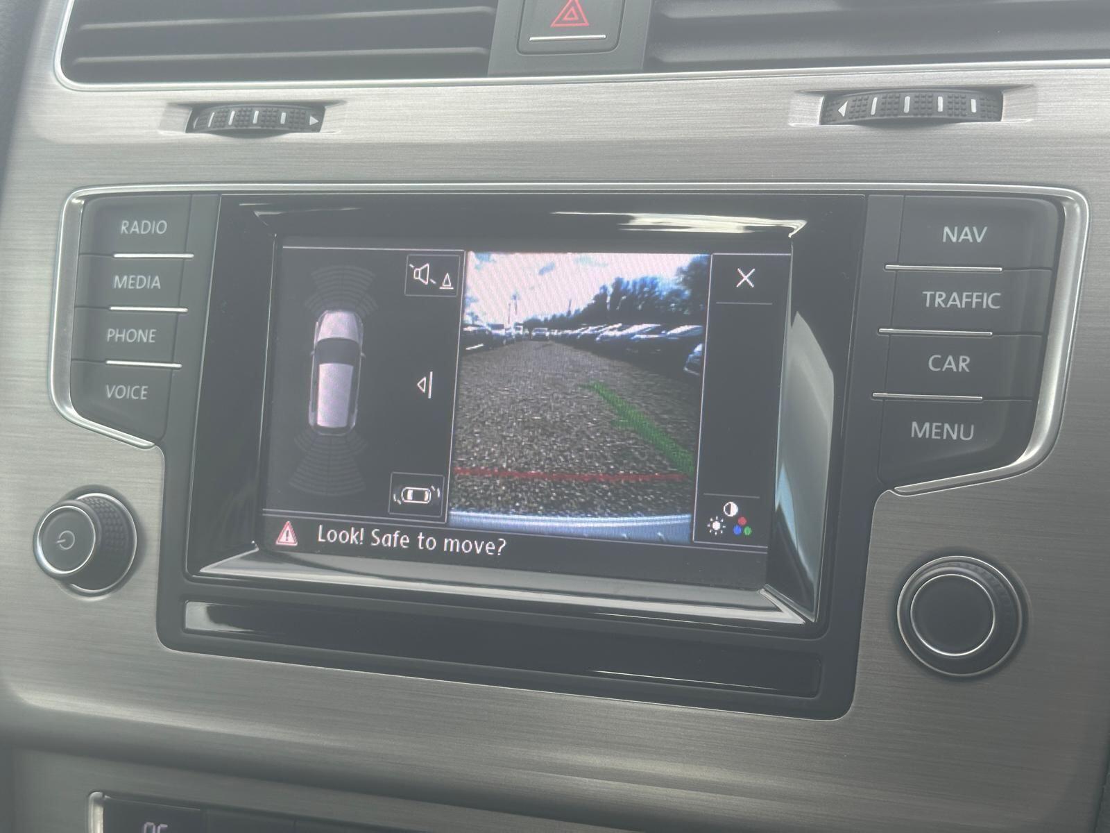 Volkswagen Golf view 12