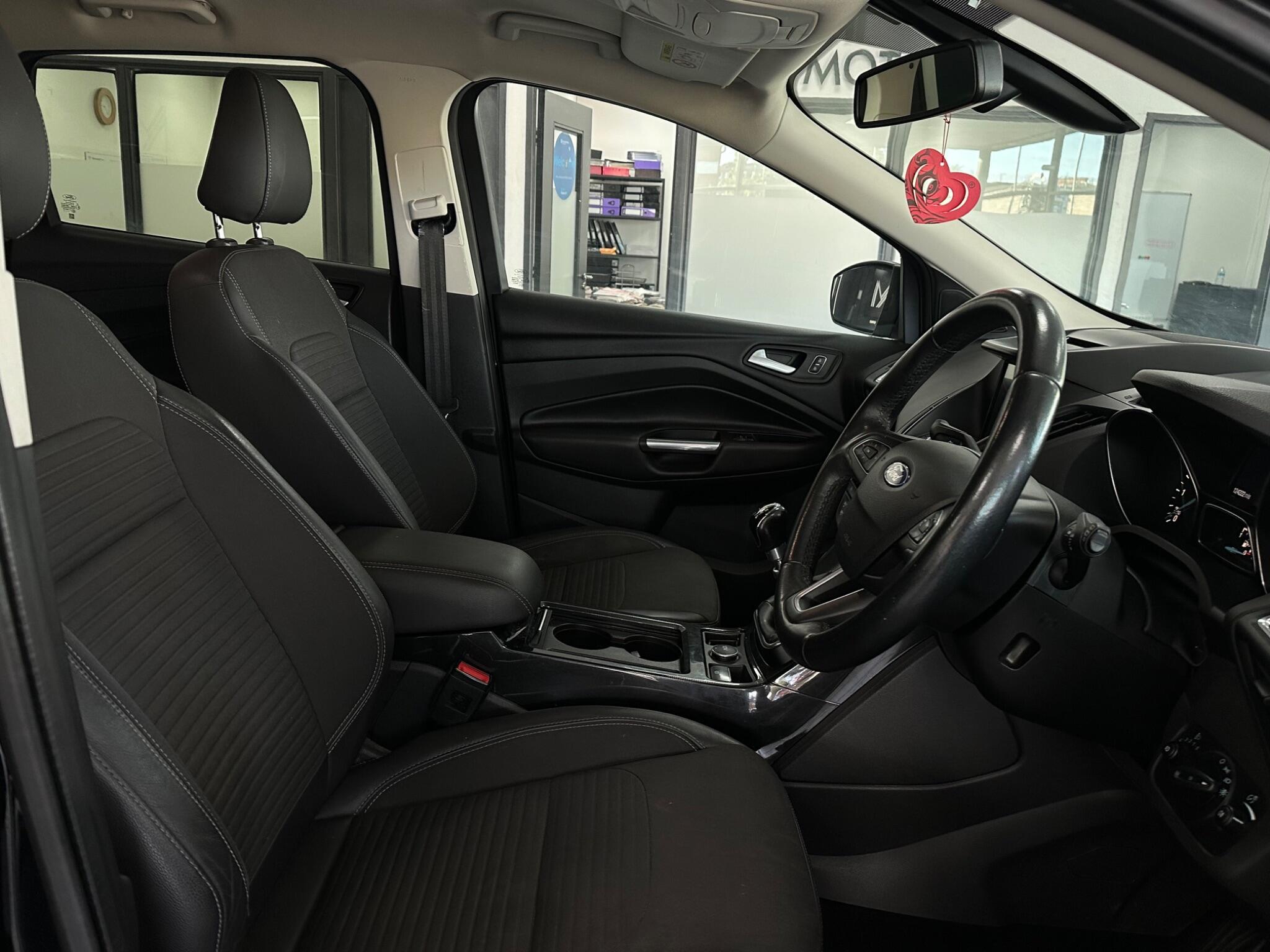 Ford Kuga view 13