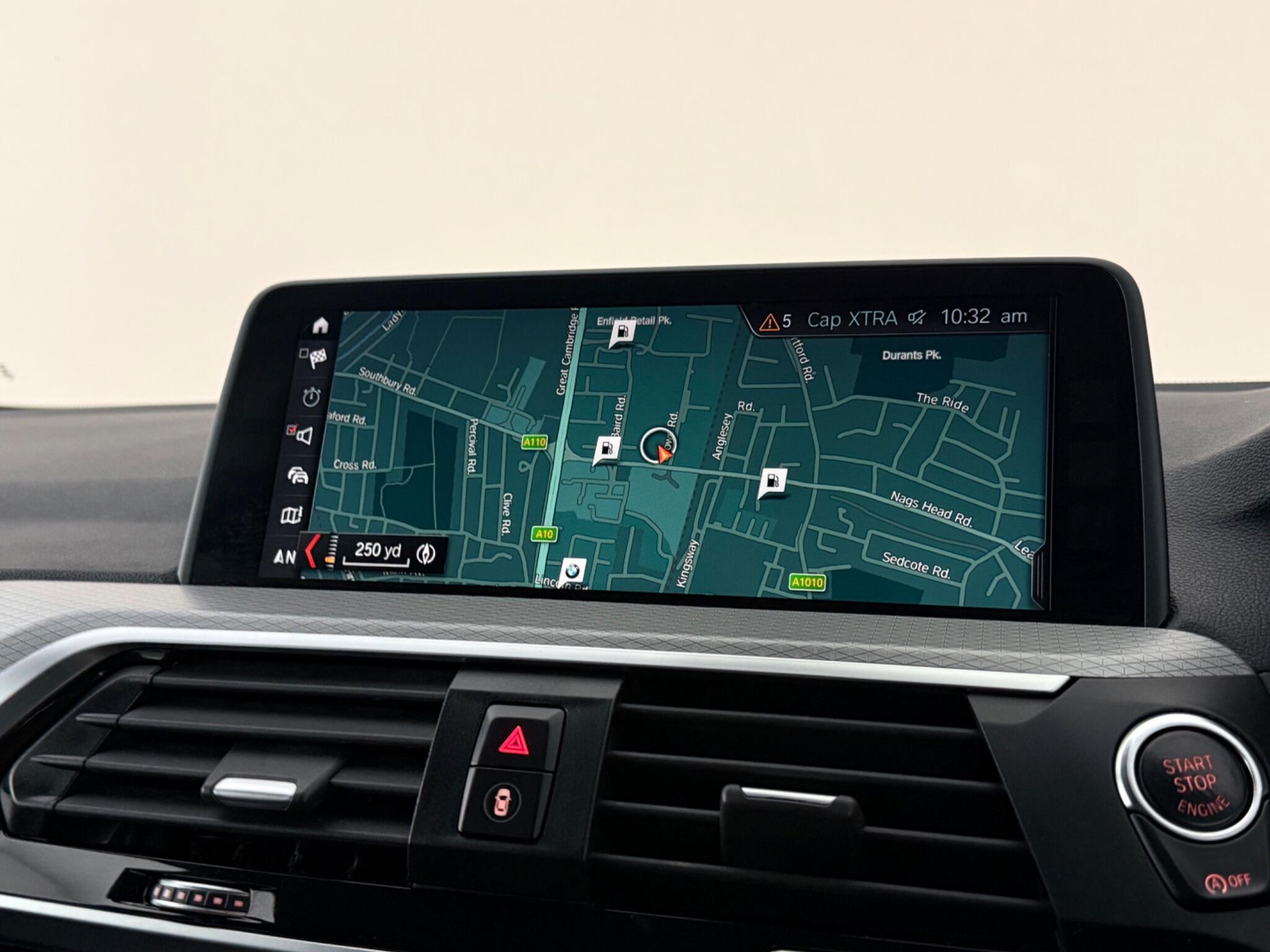 BMW X3 view 25