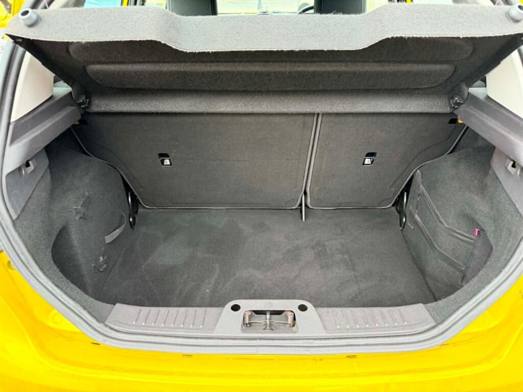 Ford Fiesta view 13