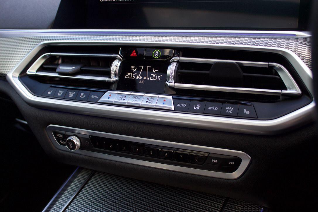 BMW X5 view 24