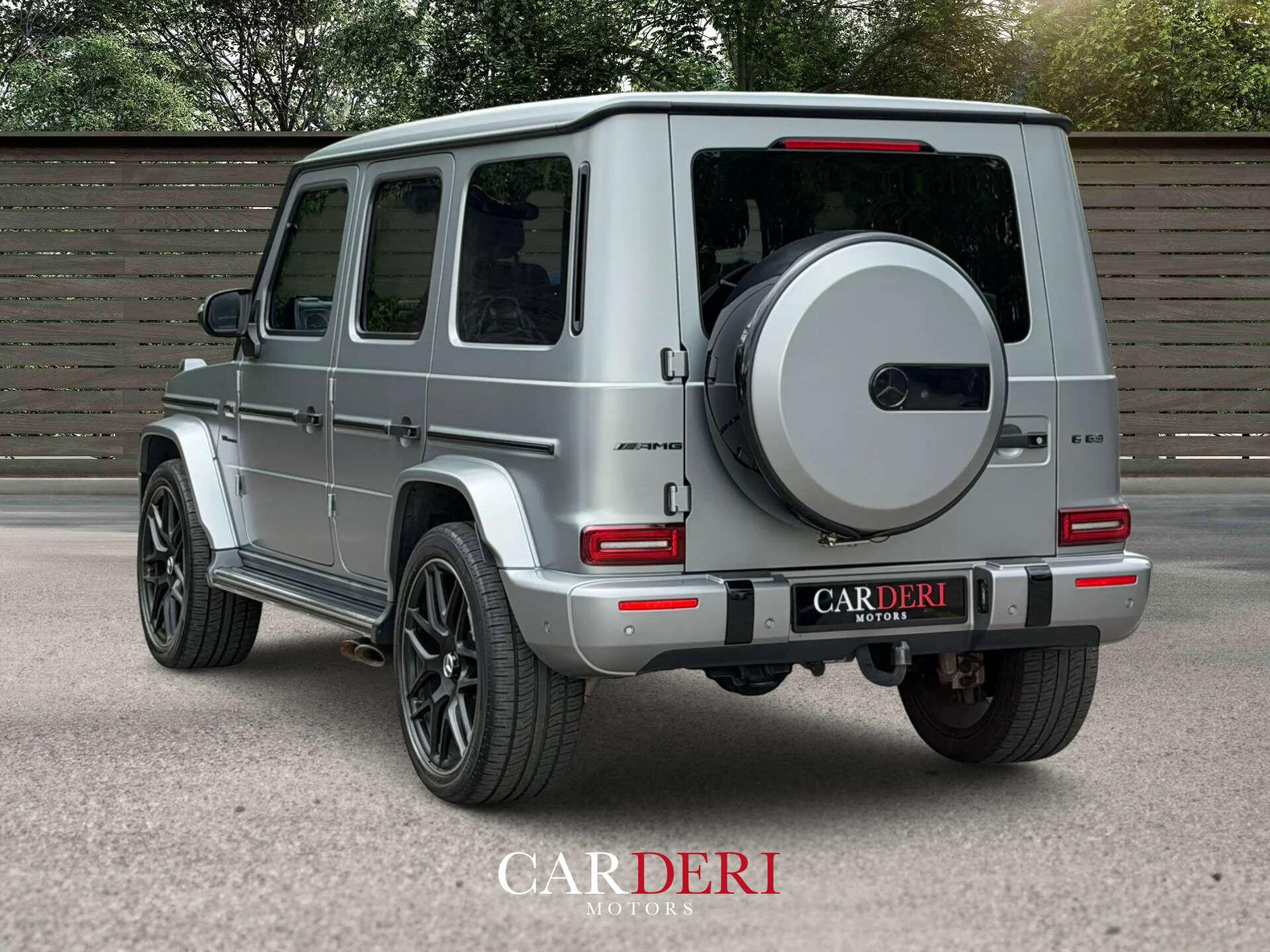 Mercedes-Benz G-Class view 3