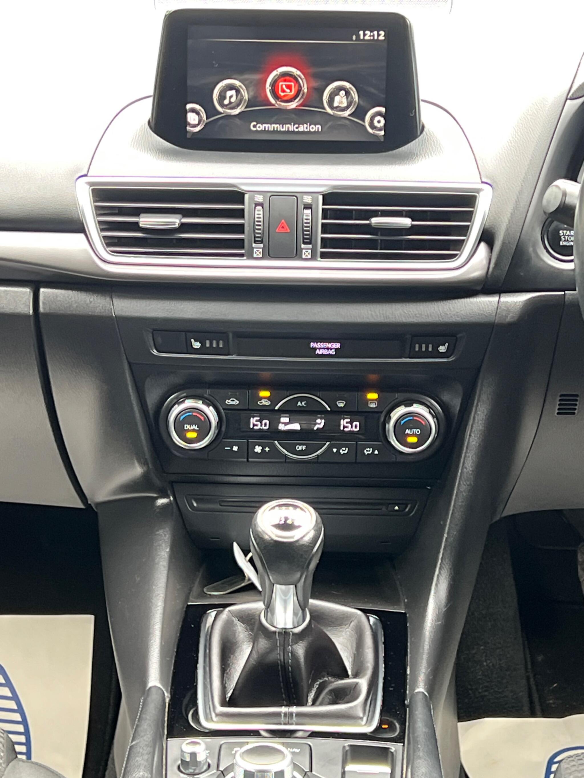 Mazda Mazda3 view 30