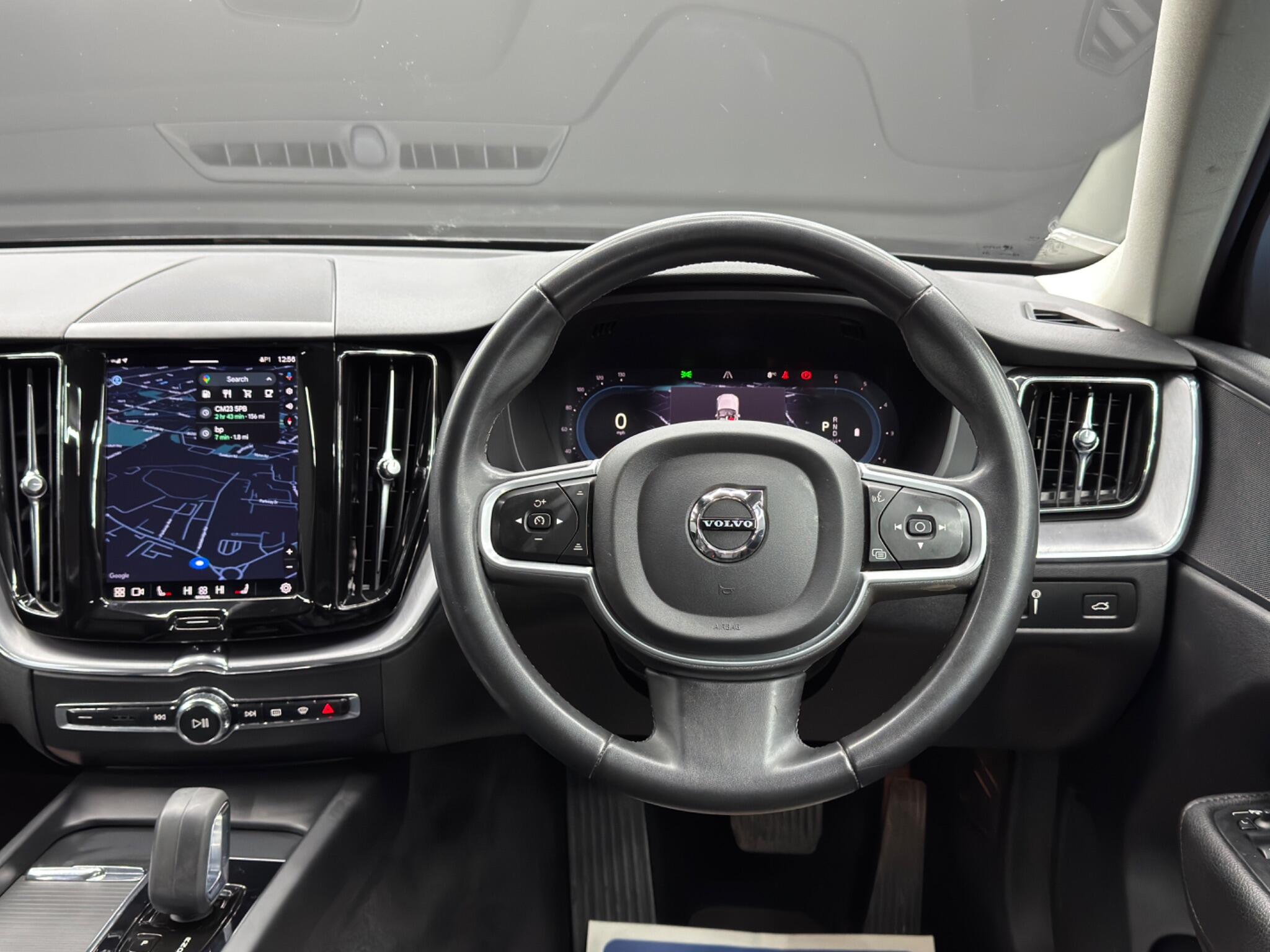 Volvo XC60 view 18