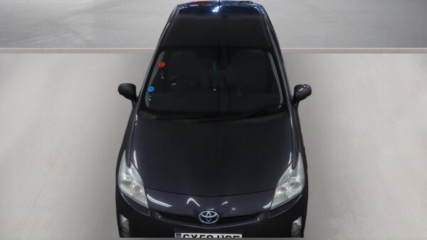 Toyota Prius view 5