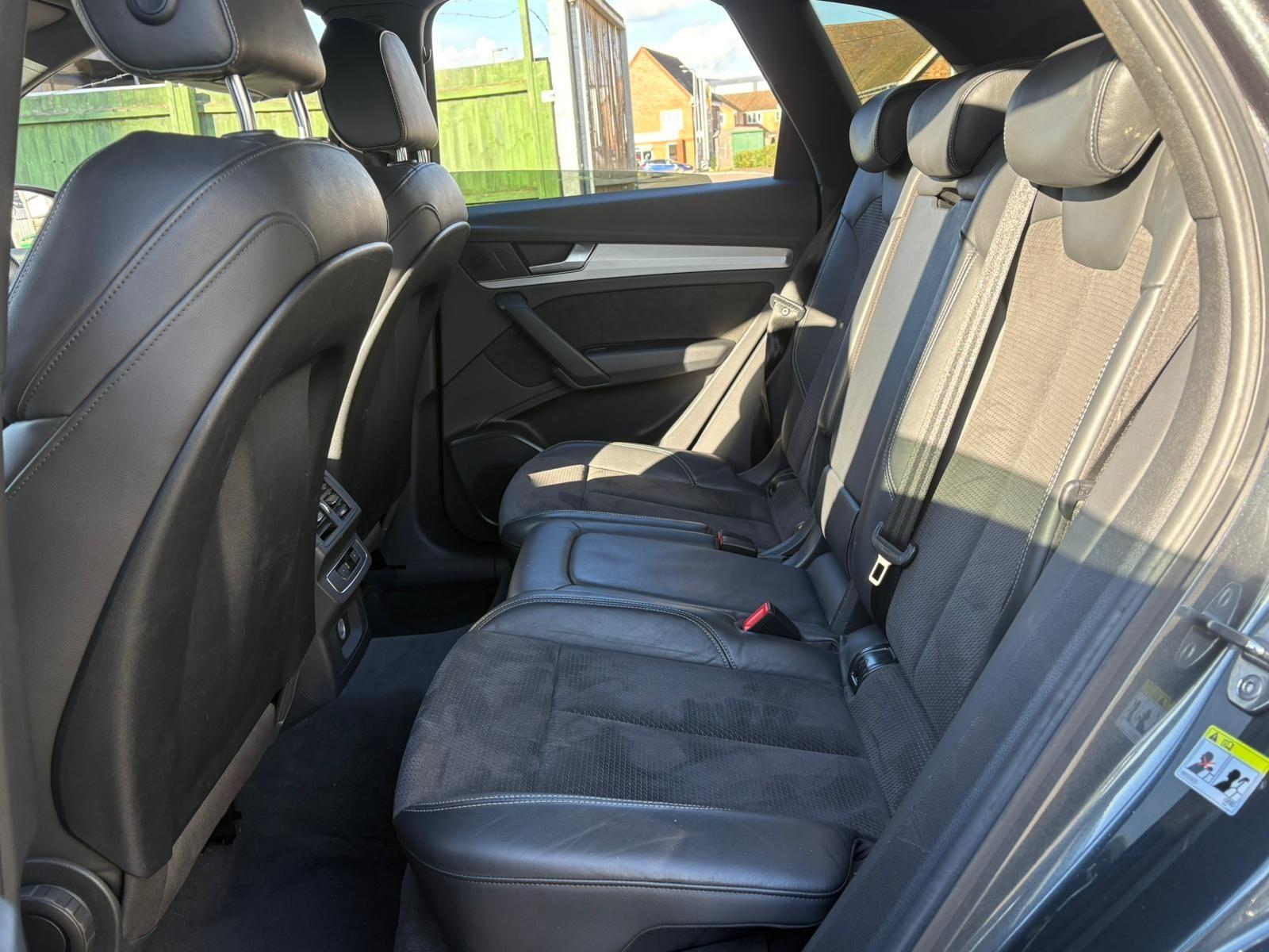 Audi Q5 view 19