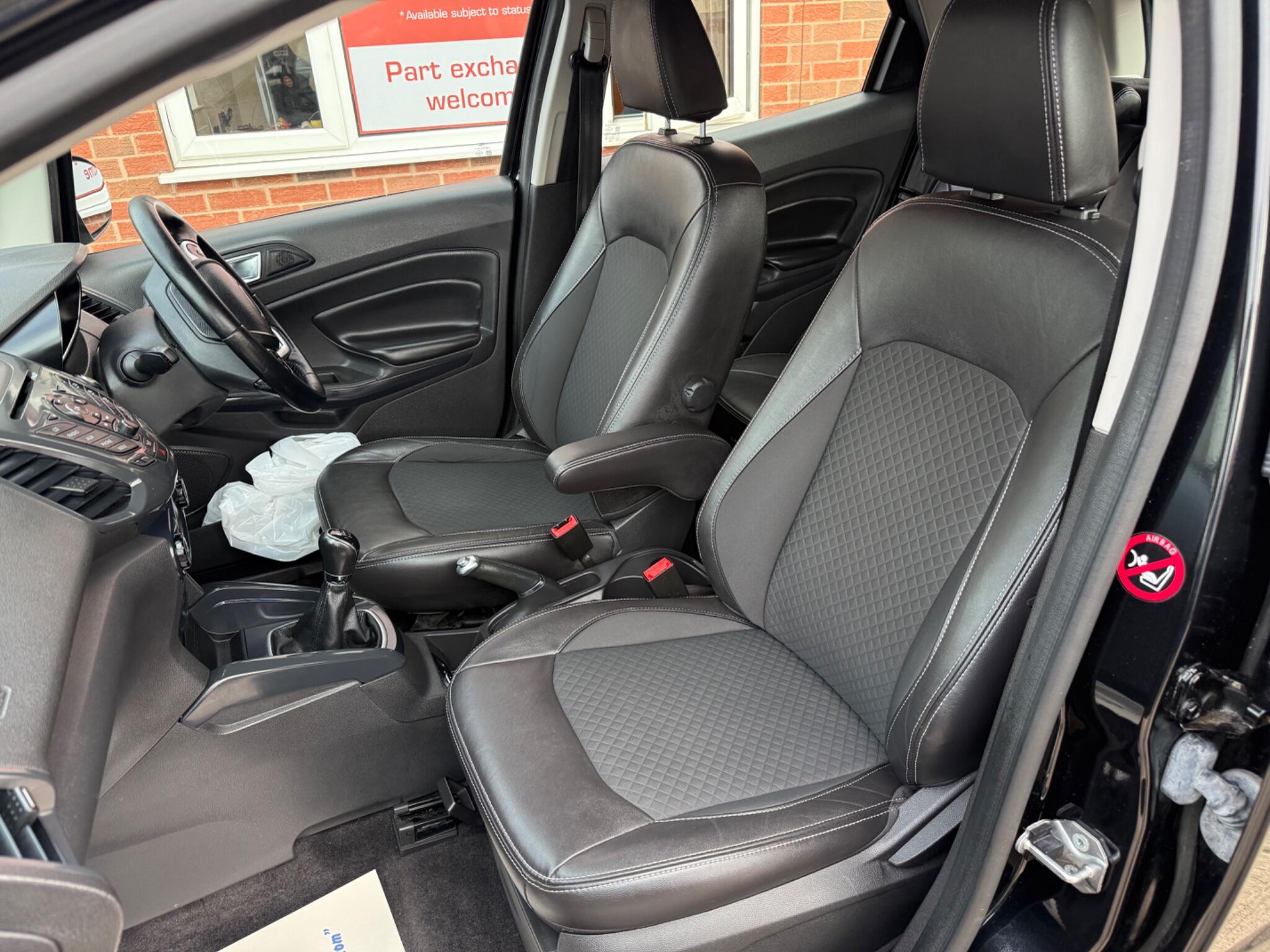 Ford Ecosport view 19