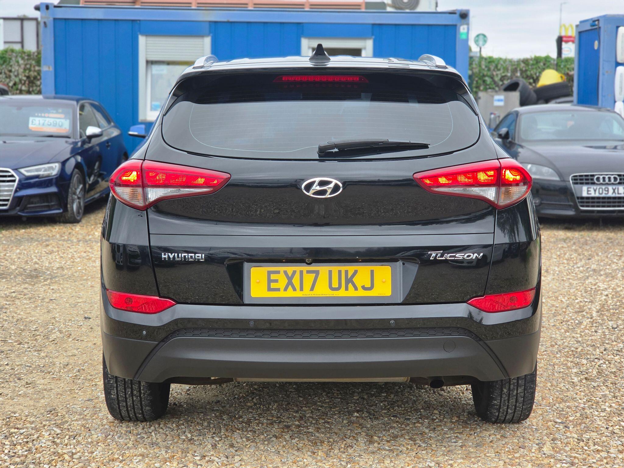 Hyundai Tucson view 24