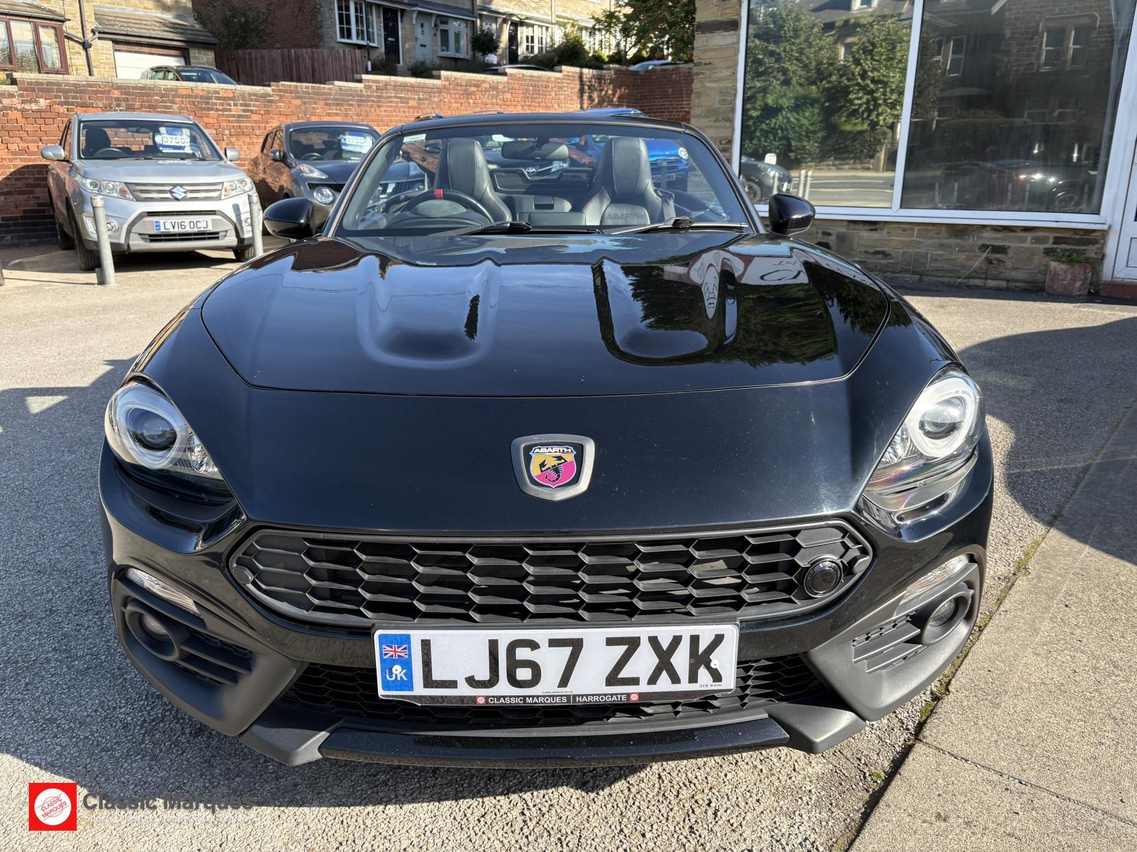 Abarth 124 Spider view 5