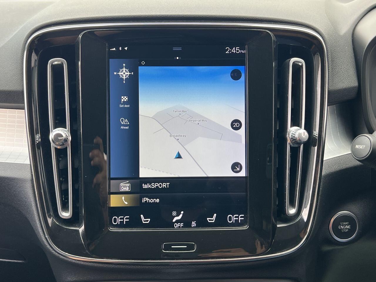 Volvo XC40 view 41