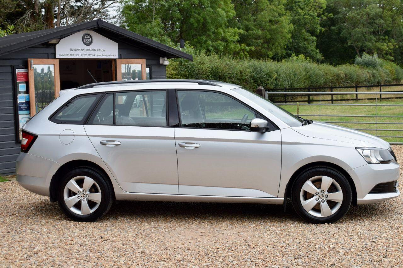 Skoda Fabia view 13