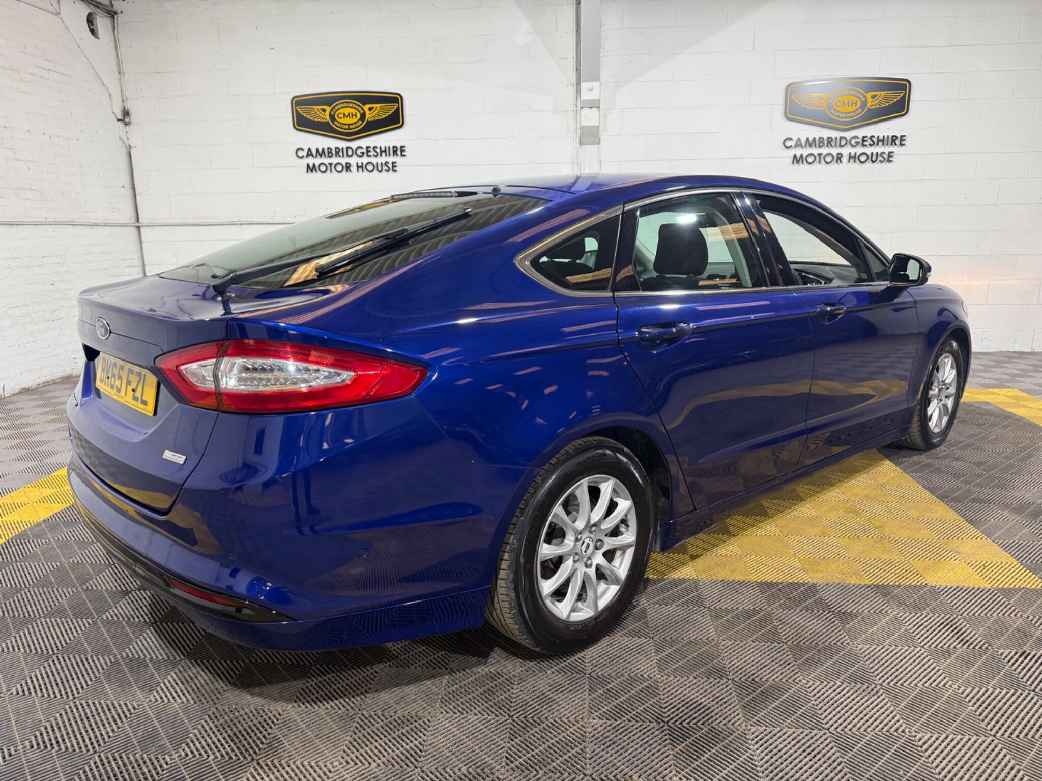 Ford Mondeo view 7
