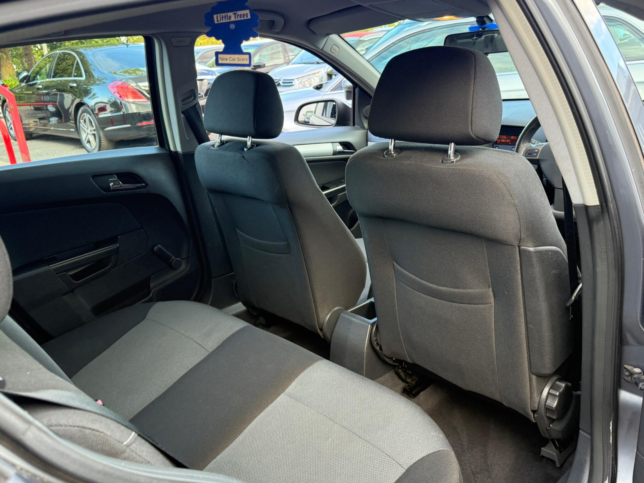 Vauxhall Astra - Image 37