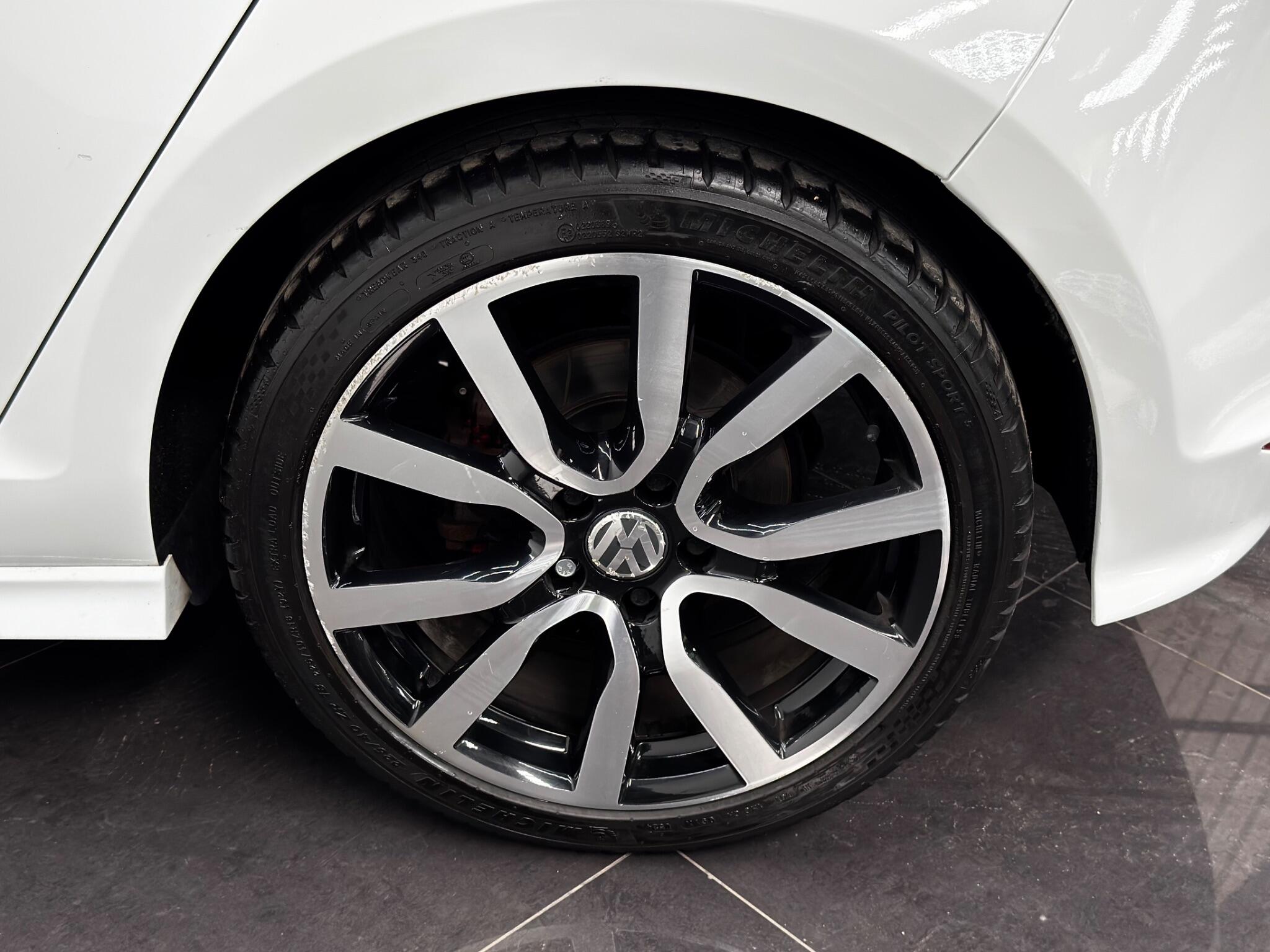 Volkswagen Golf view 66