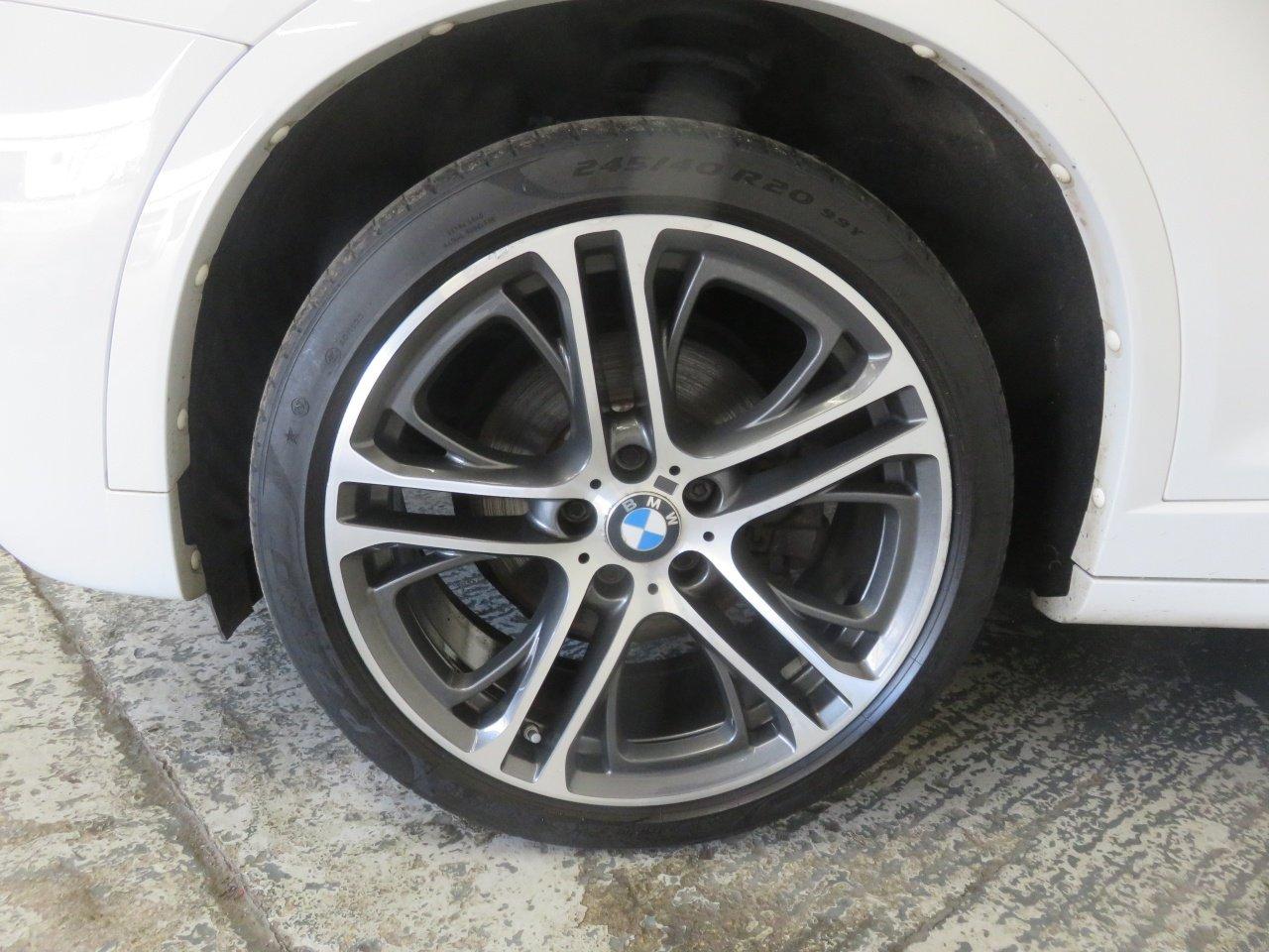 BMW X4 view 63