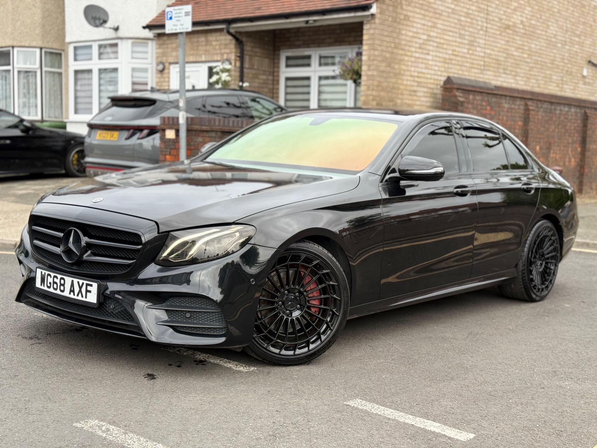 Mercedes-Benz E-Class view 3