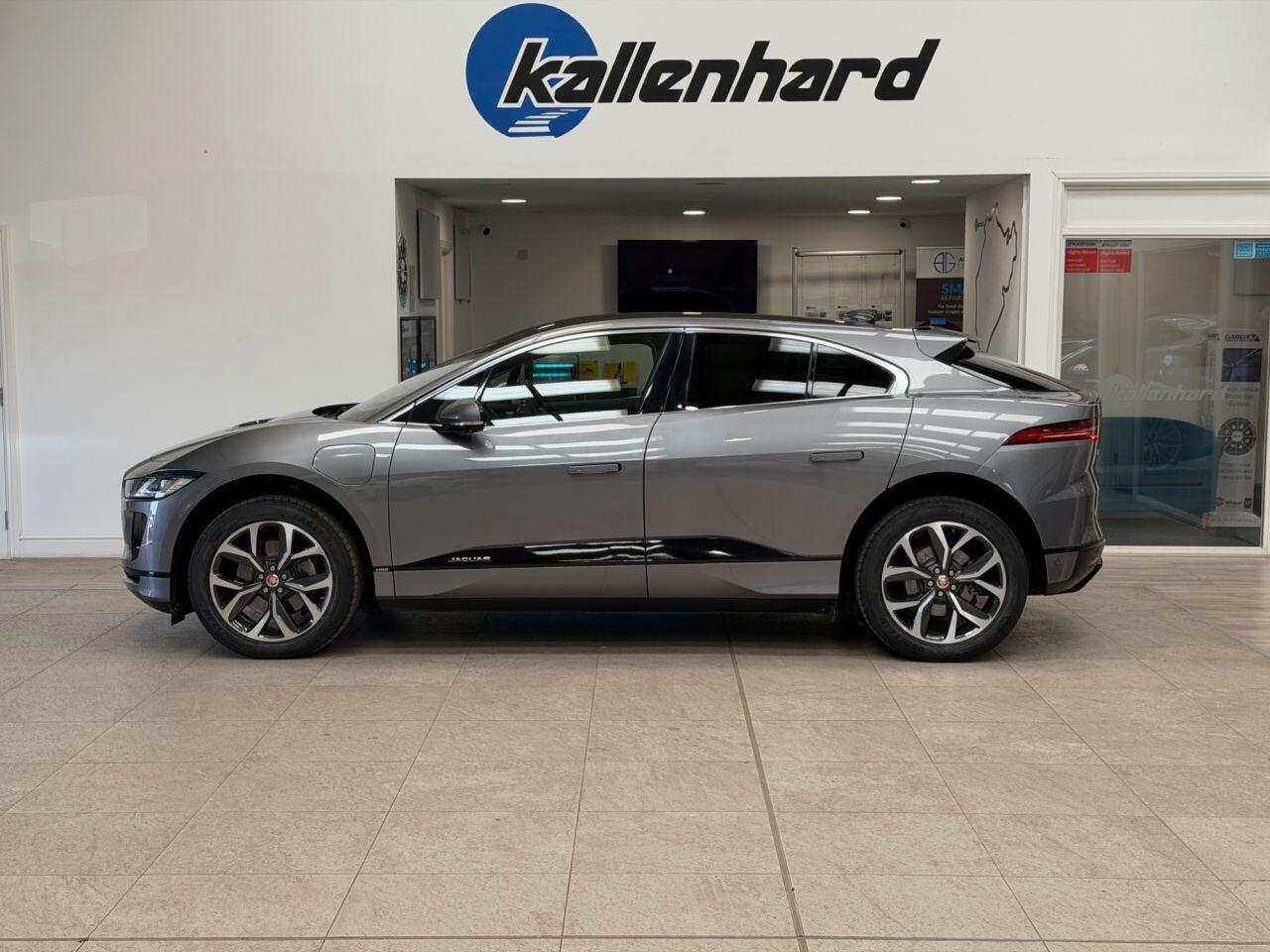 Jaguar I-Pace view 3