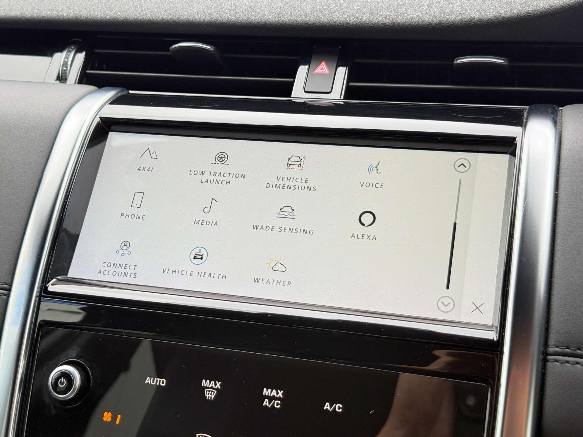 Land Rover Discovery Sport view 74