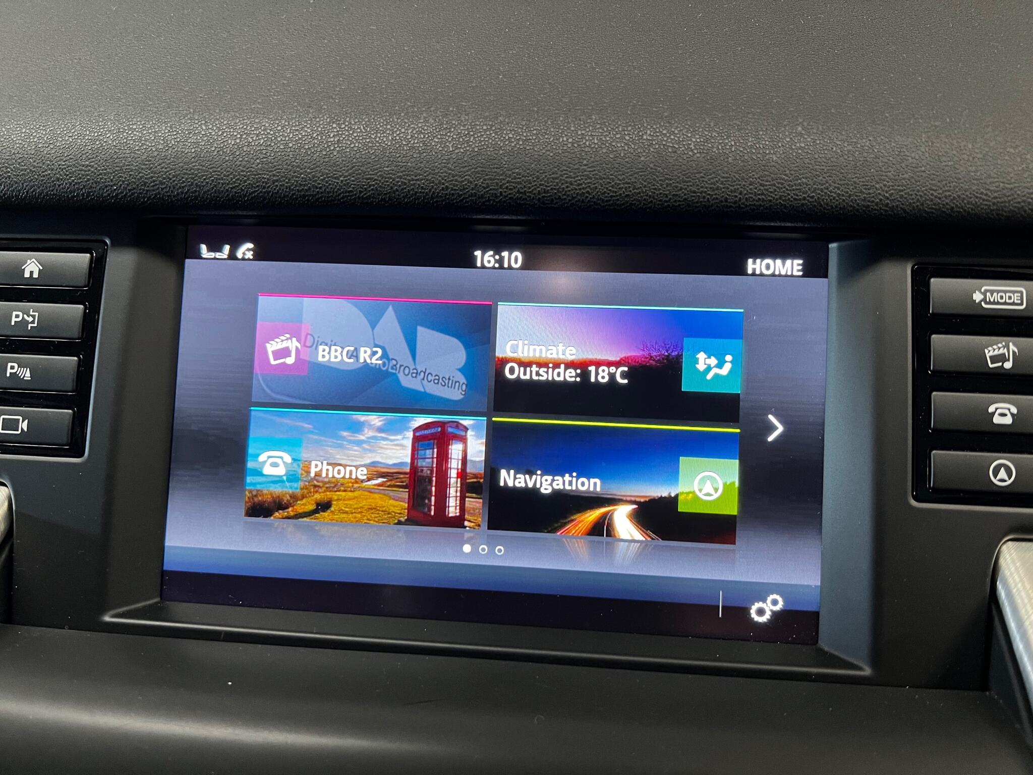 Land Rover Discovery Sport view 38