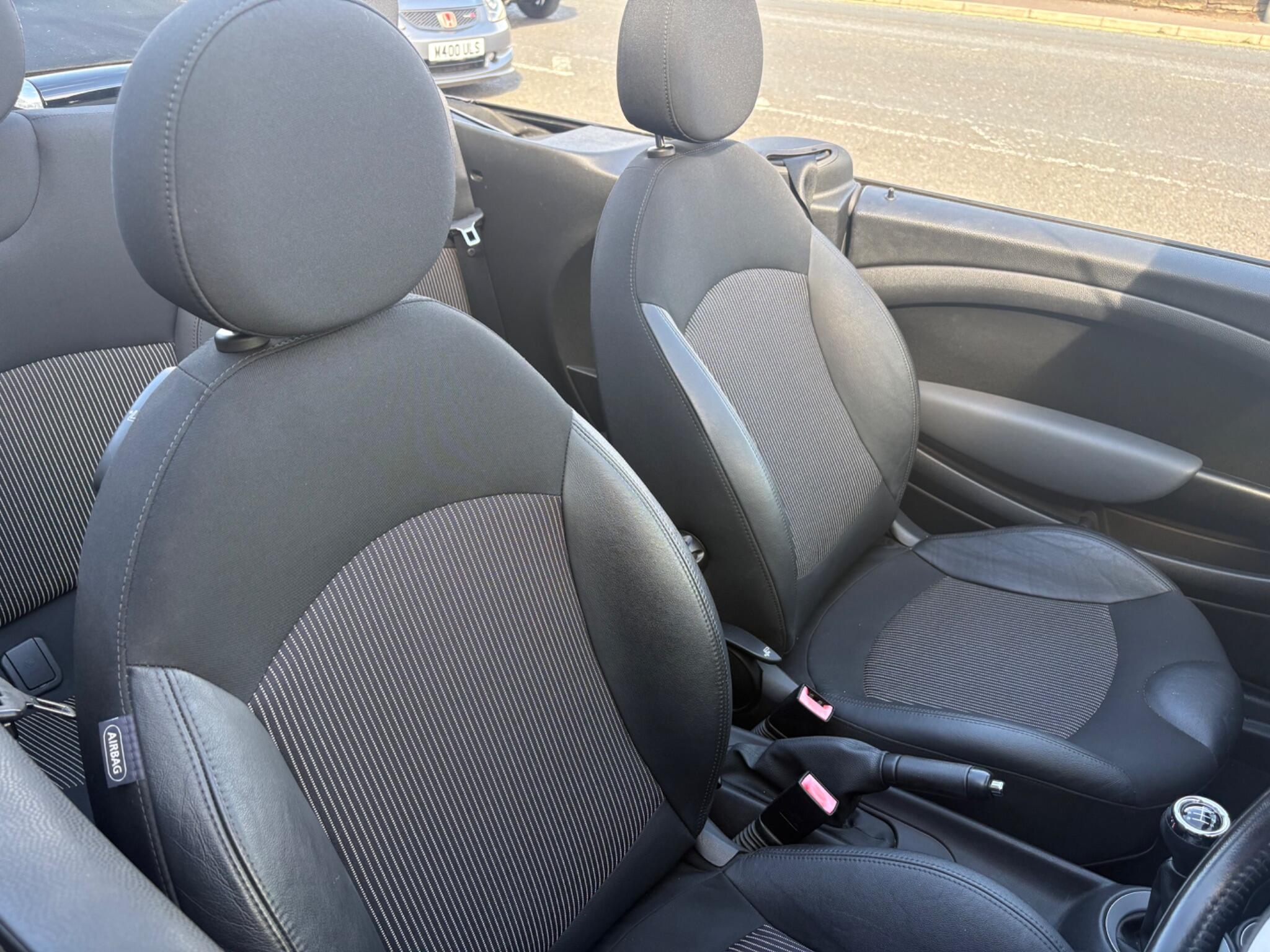 Mini Convertible view 19