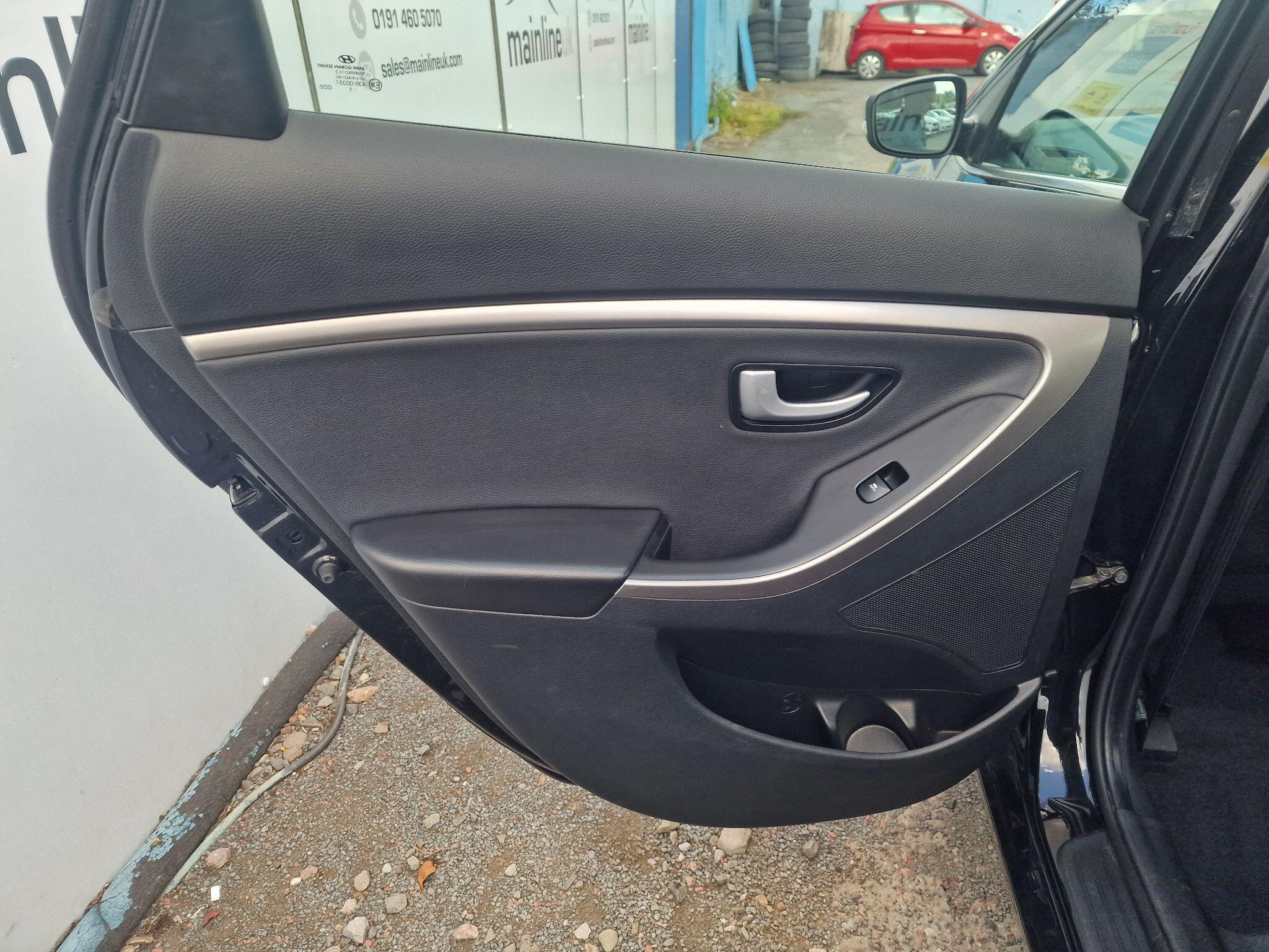 Hyundai I30 view 34