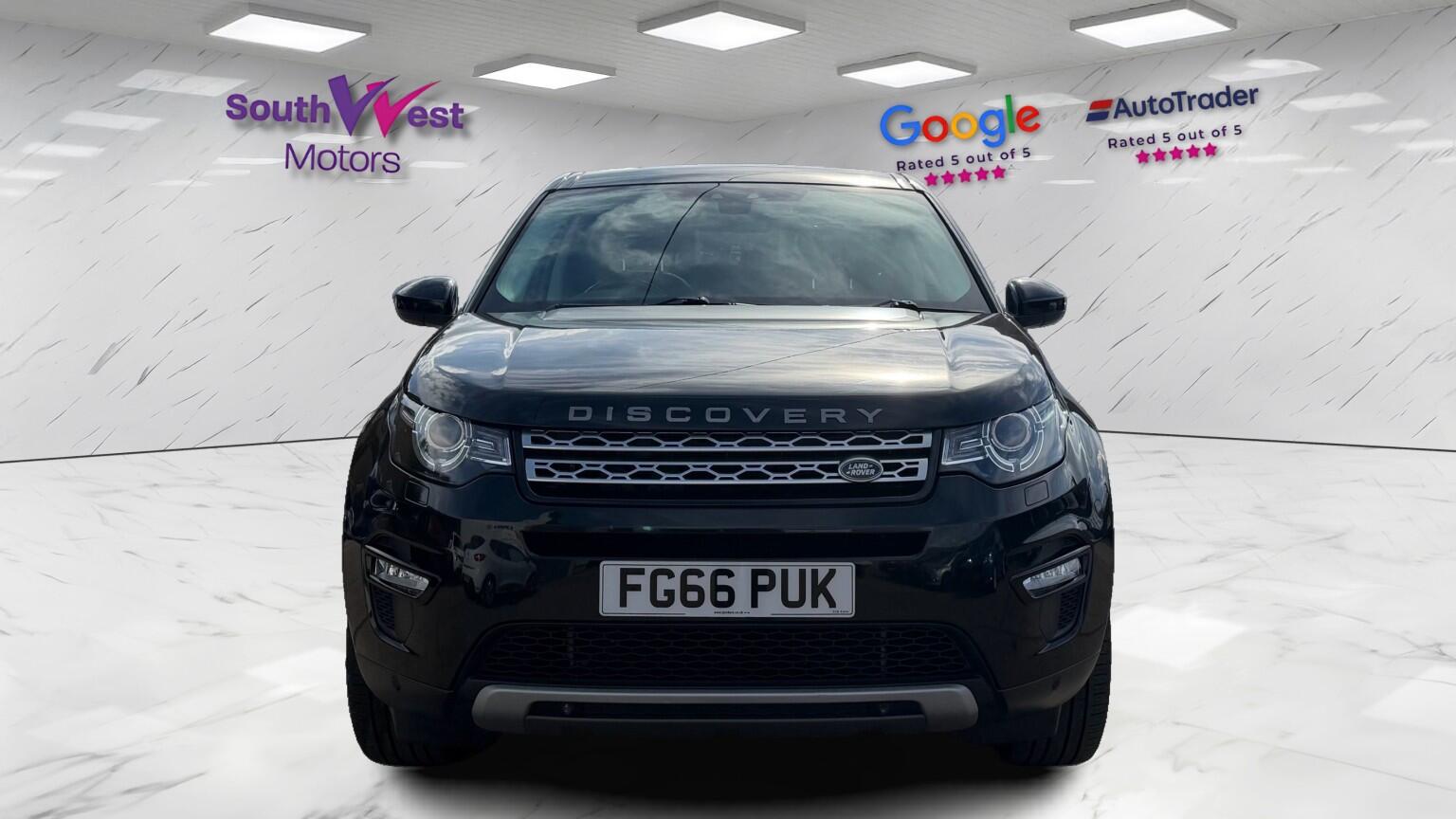 Land Rover Discovery Sport view 15