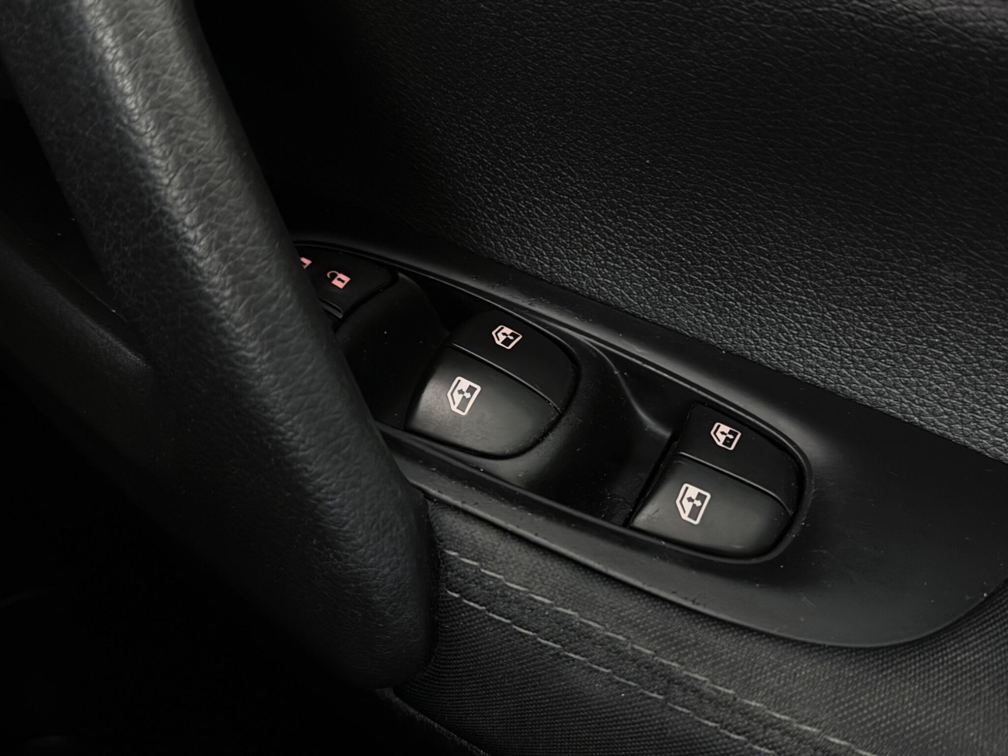 Nissan Qashqai view 19