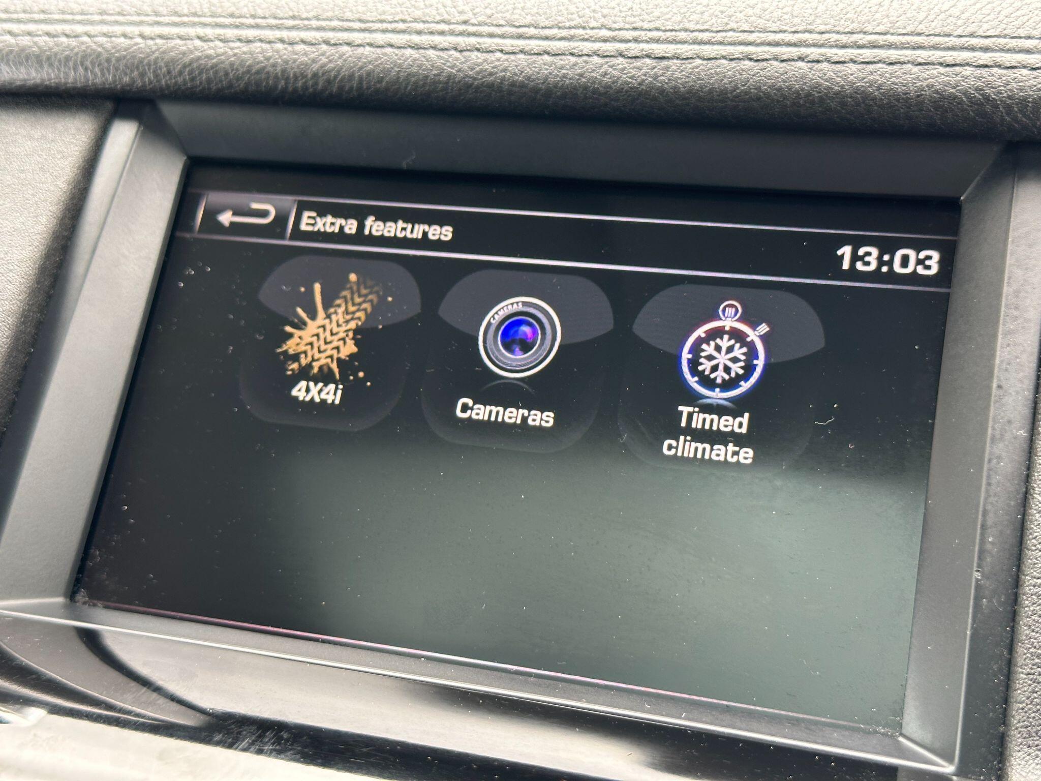 Land Rover Discovery view 24