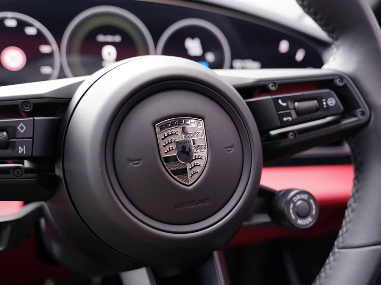 Porsche Taycan view 29