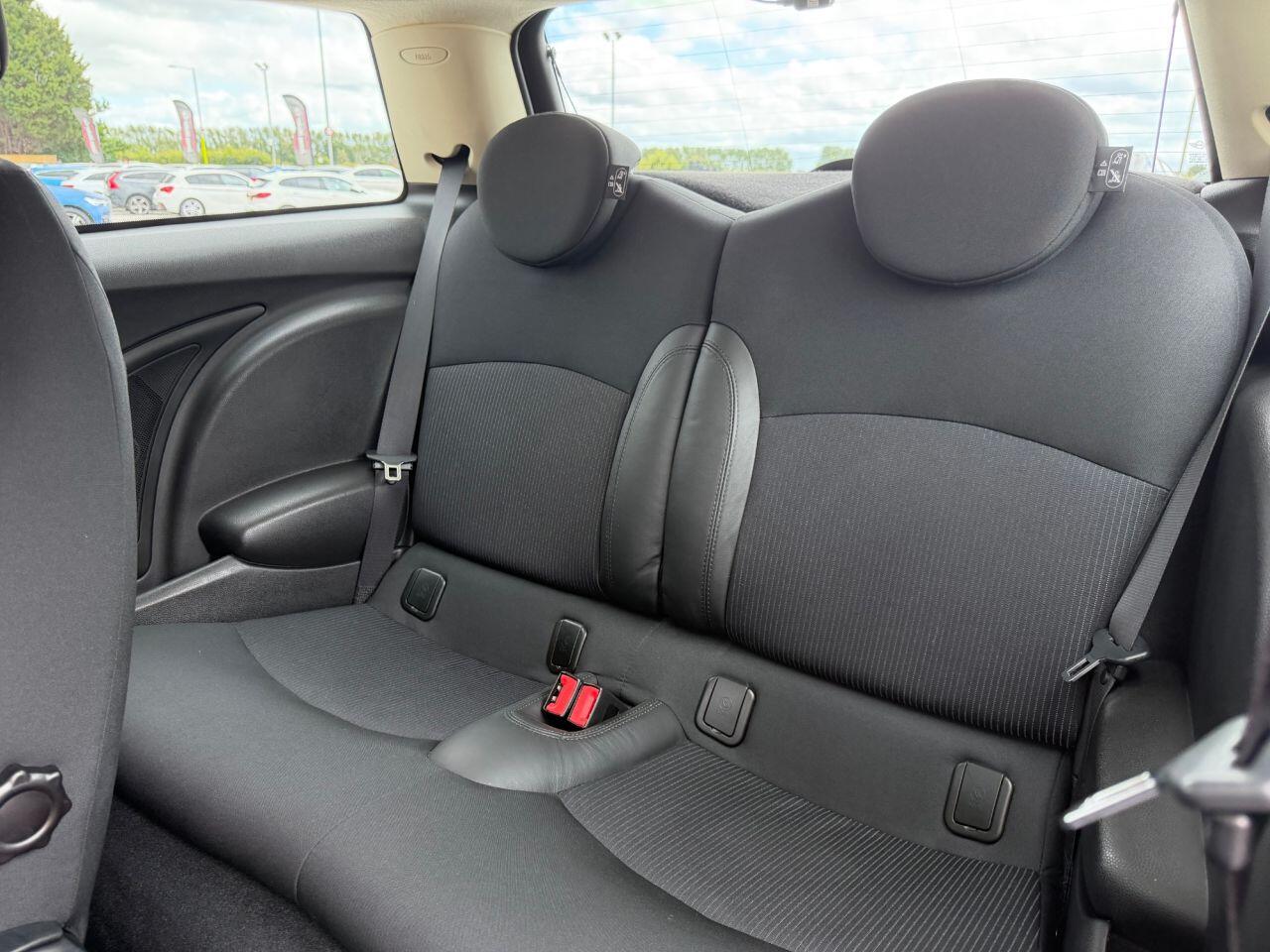 Mini Hatch view 14