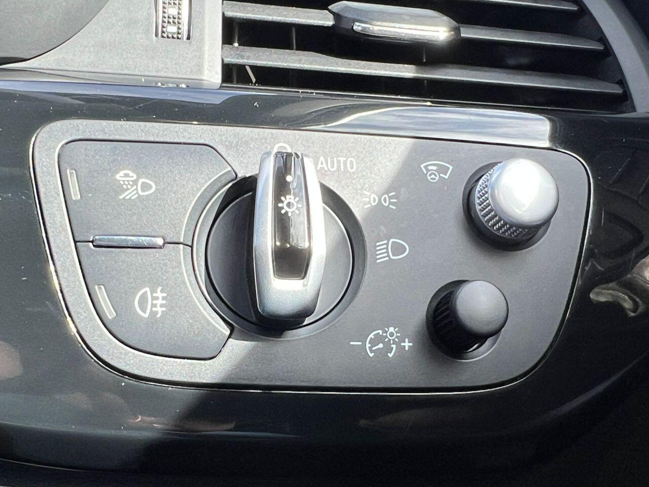 Audi A4 view 31