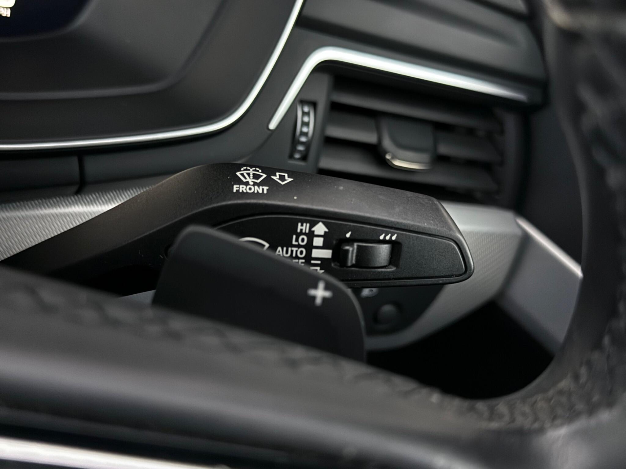 Audi A4 view 17