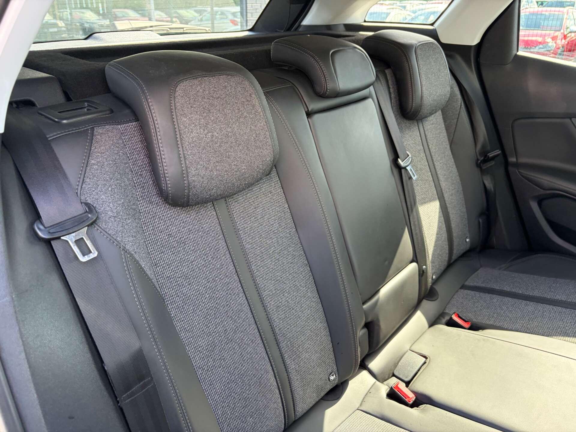 Peugeot 3008 view 30